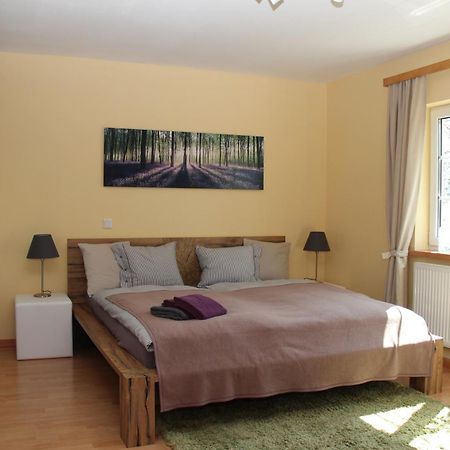 Apartment Klessheim Salzburg Exteriör bild