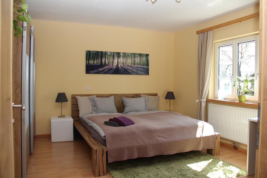 Apartment Klessheim Salzburg Exteriör bild