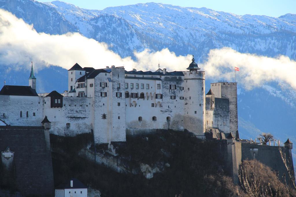 Apartment Klessheim Salzburg Exteriör bild