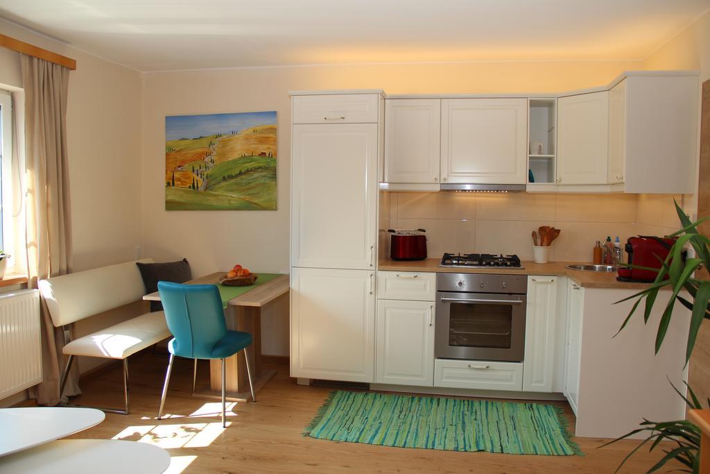 Apartment Klessheim Salzburg Exteriör bild