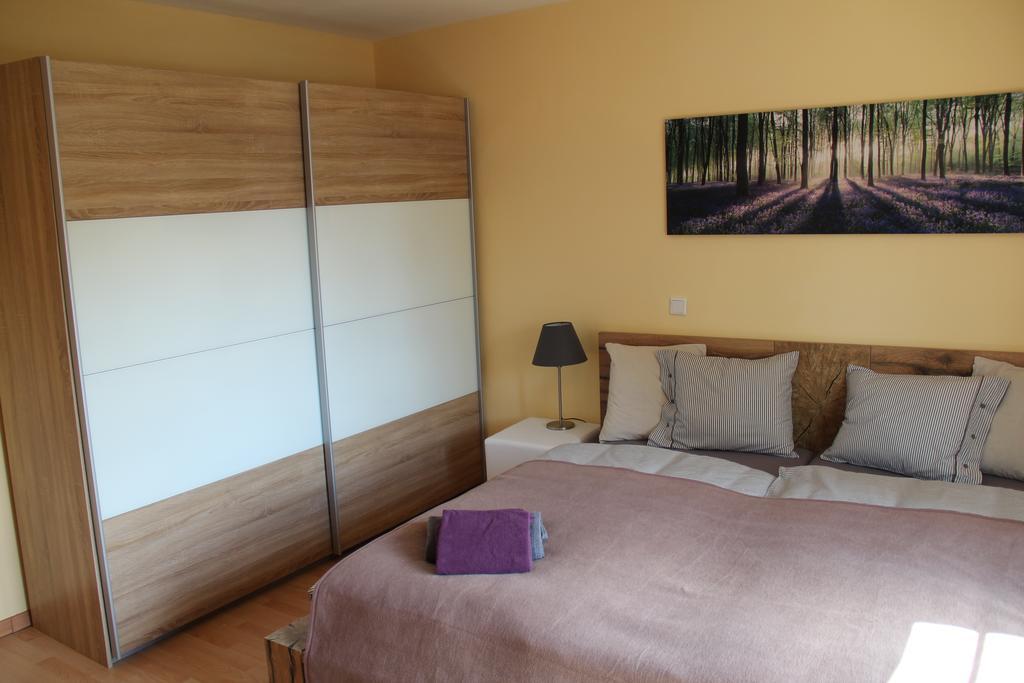 Apartment Klessheim Salzburg Exteriör bild